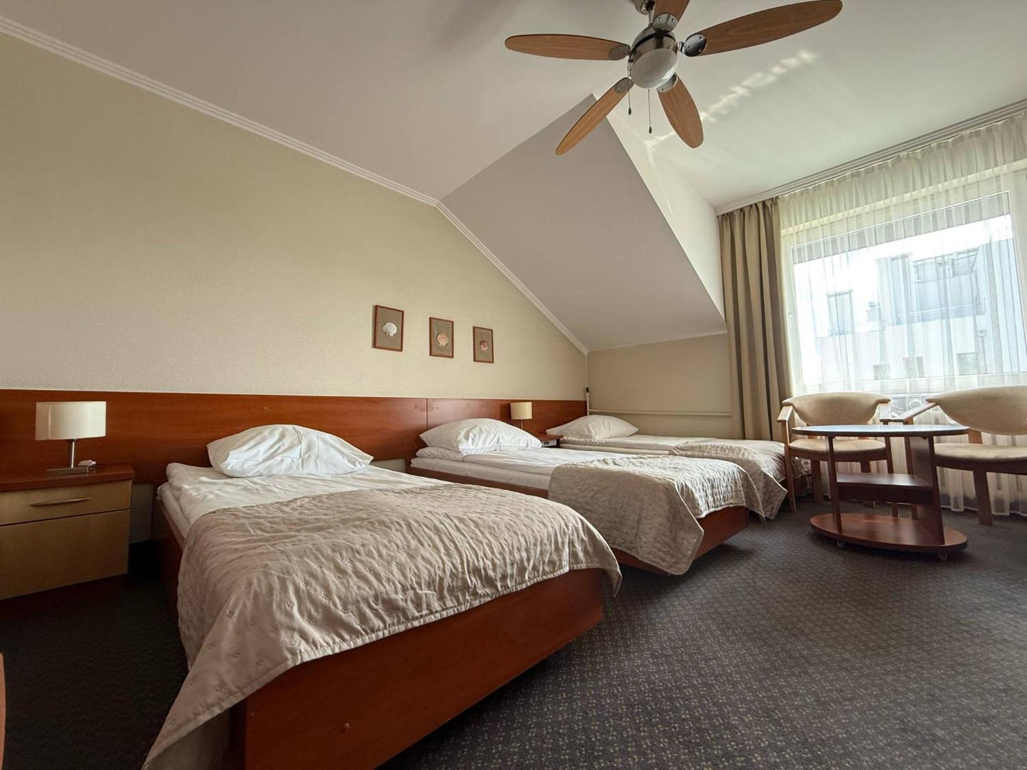 Hotel La Siesta & Medical Spa Jastrzębia Góra Buitenkant foto