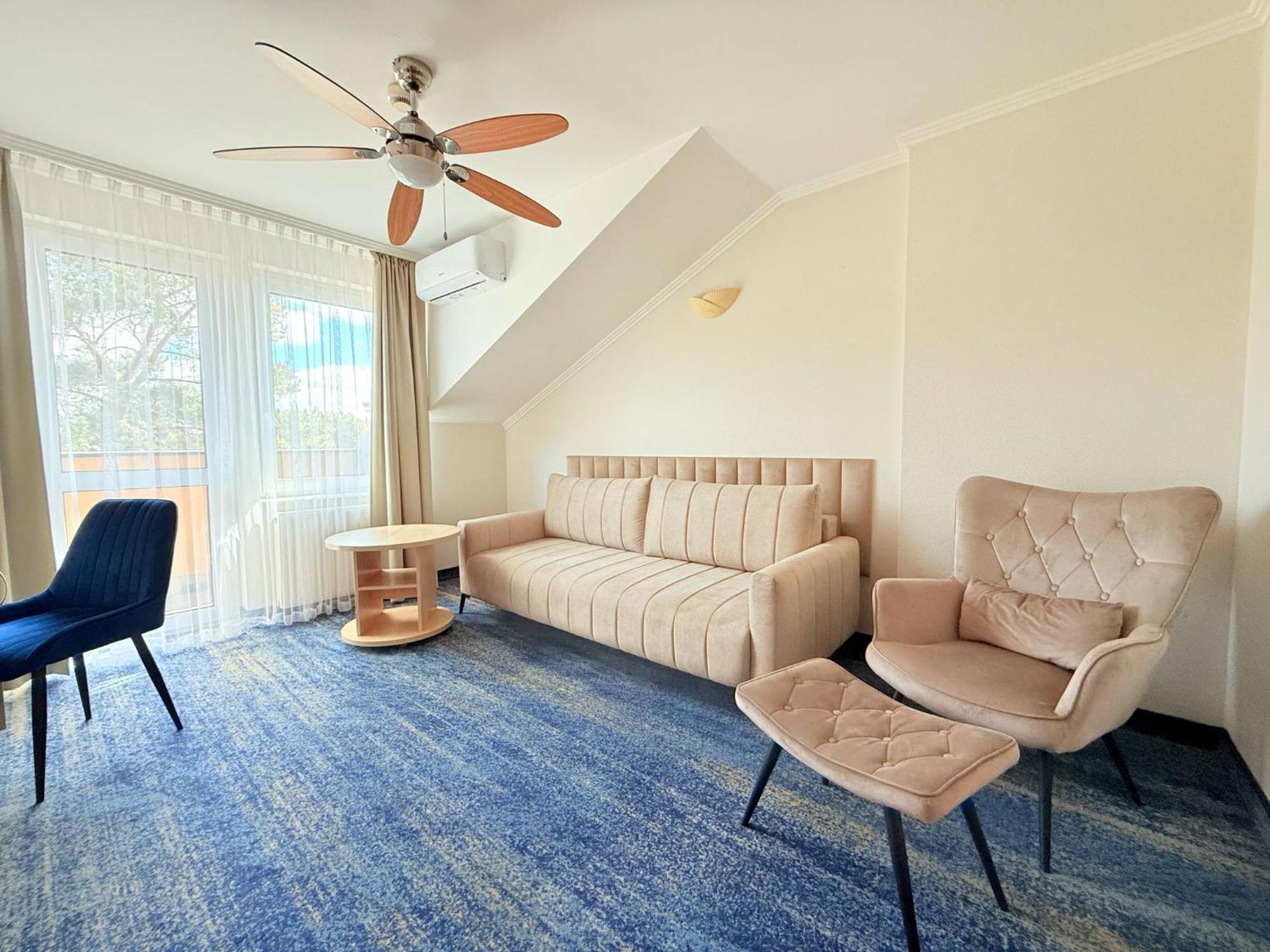Hotel La Siesta & Medical Spa Jastrzębia Góra Buitenkant foto