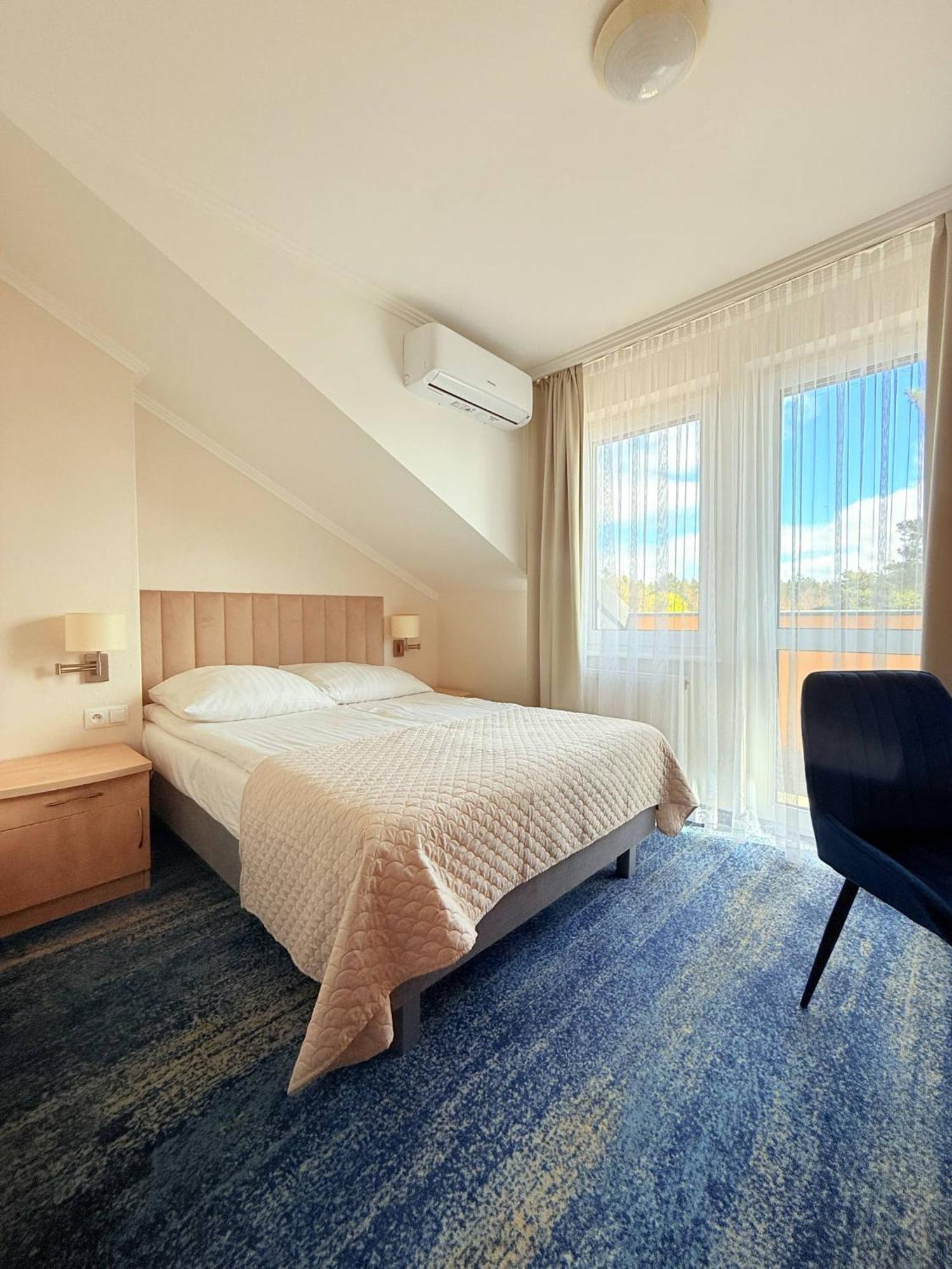 Hotel La Siesta & Medical Spa Jastrzębia Góra Buitenkant foto