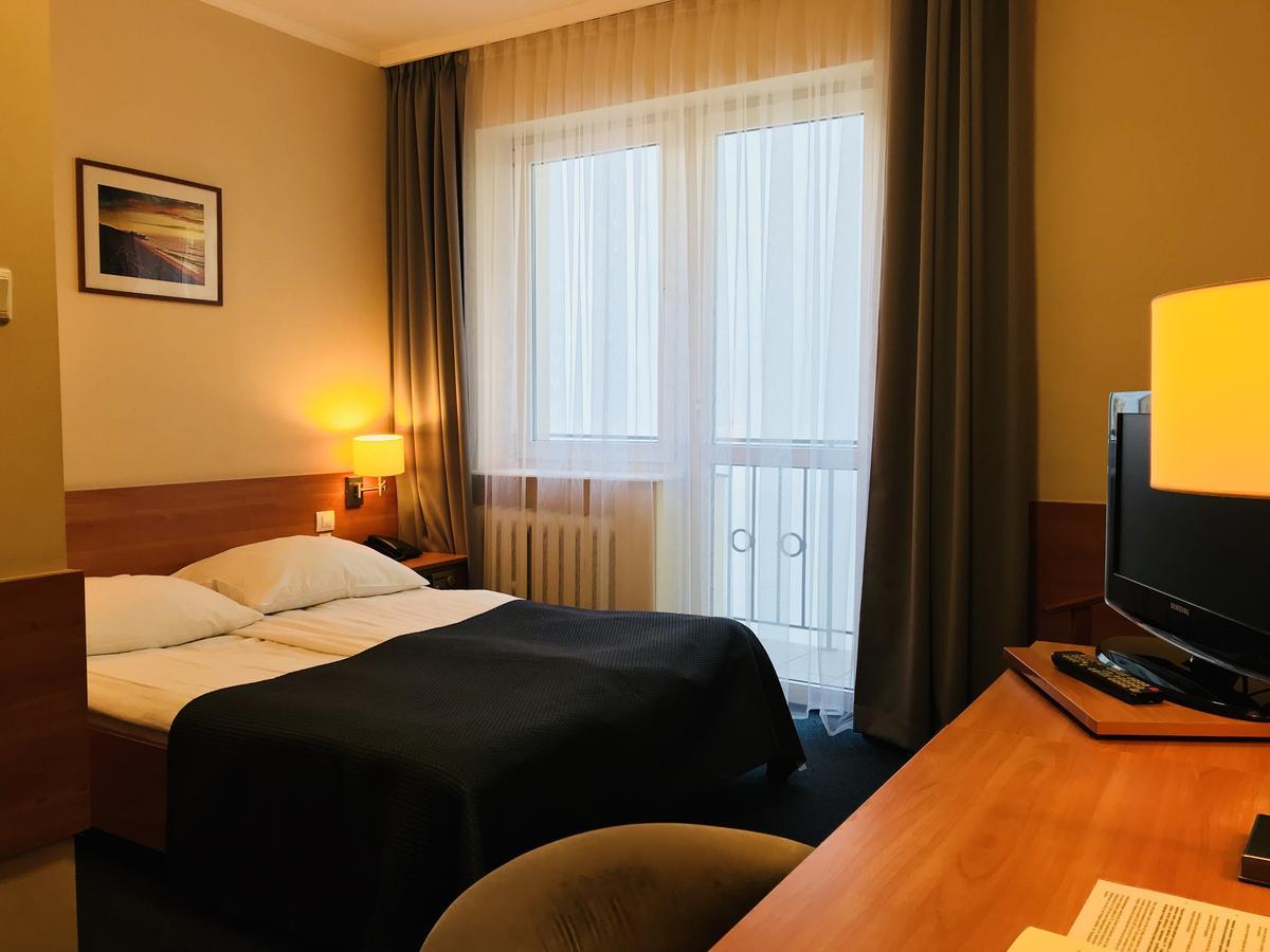 Hotel La Siesta & Medical Spa Jastrzębia Góra Buitenkant foto